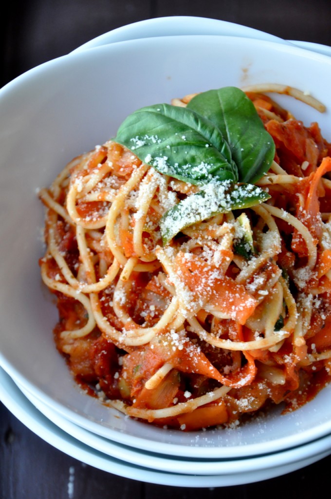 Veggie Pasta with Tomato Sauce | Minimalist Baker Recipes
